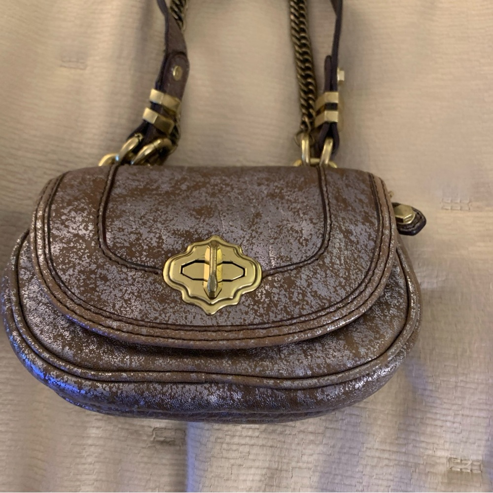 Or Yany Leather handbag/cross body bag. Metallic gold. Excellent condition!